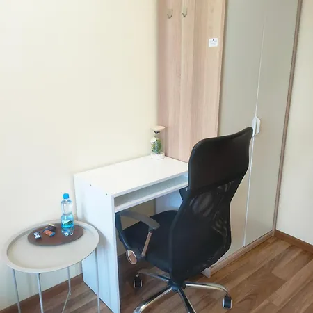 Mokotow For You Quarto em Acomodações Particulares